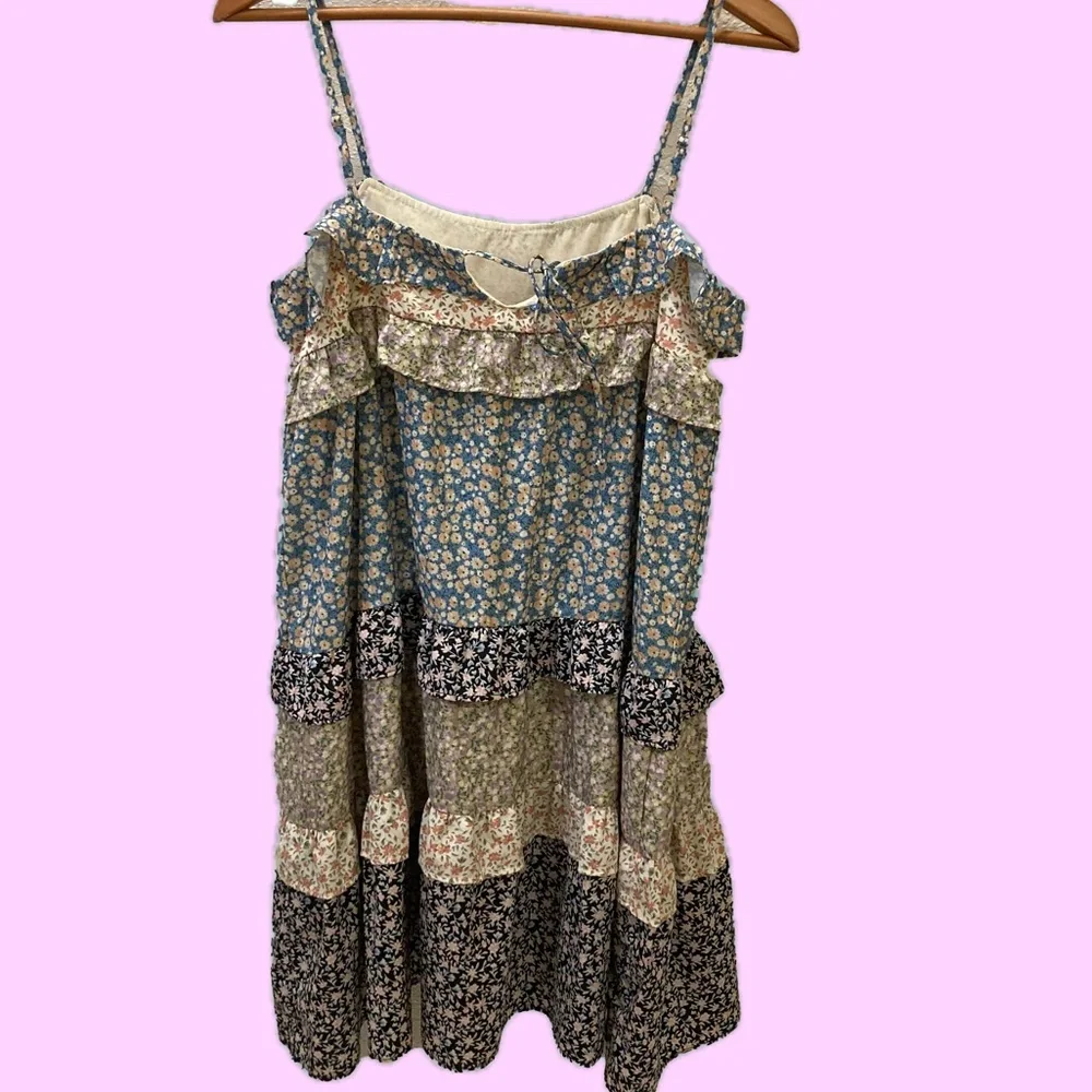 Umgee mixed floral print ruffle sleeveless mini dress. Size S - Picture 2 of 3